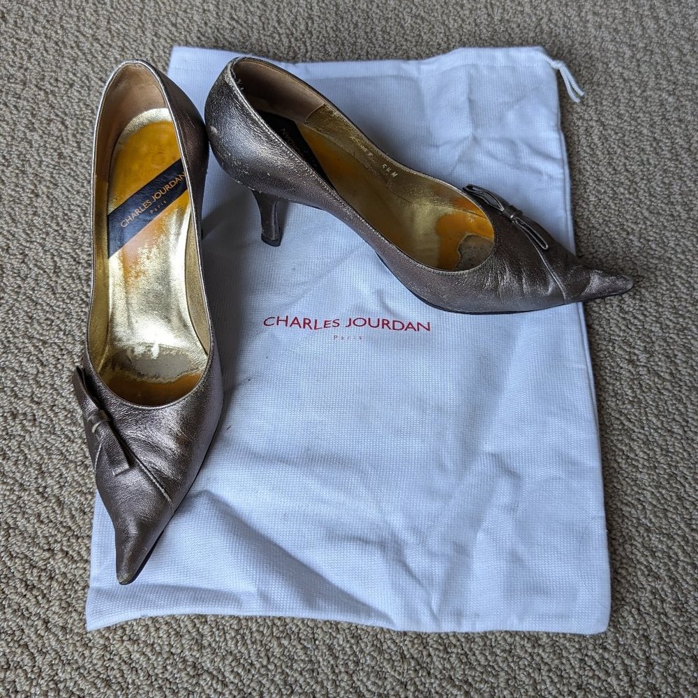 Charles Jourdan Gold Pumps with Bow - SIZE 5 1/2